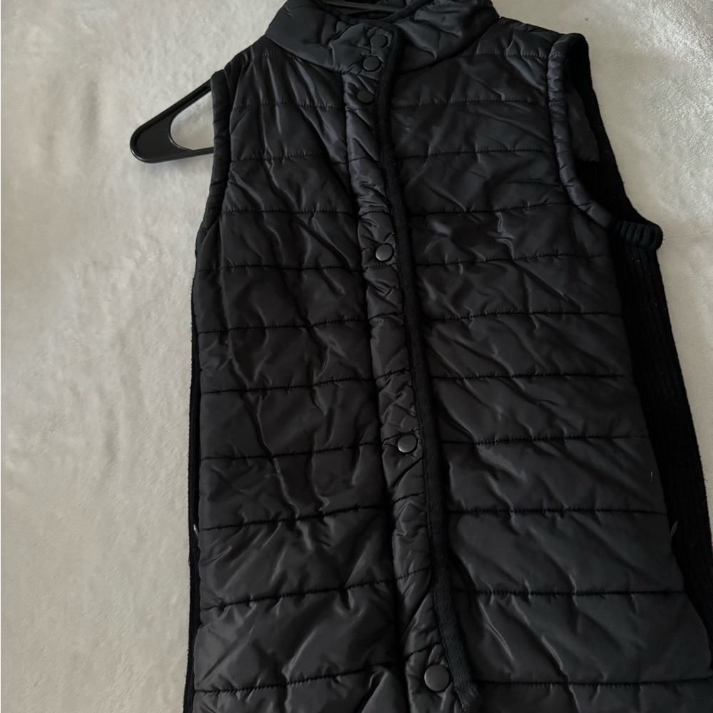 Black Zip up vest